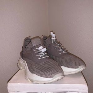 Steve Madden Runners 😍